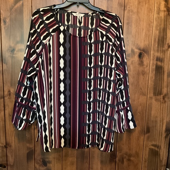 Chic Women's Geometric Blouse - Picture 1 of 4